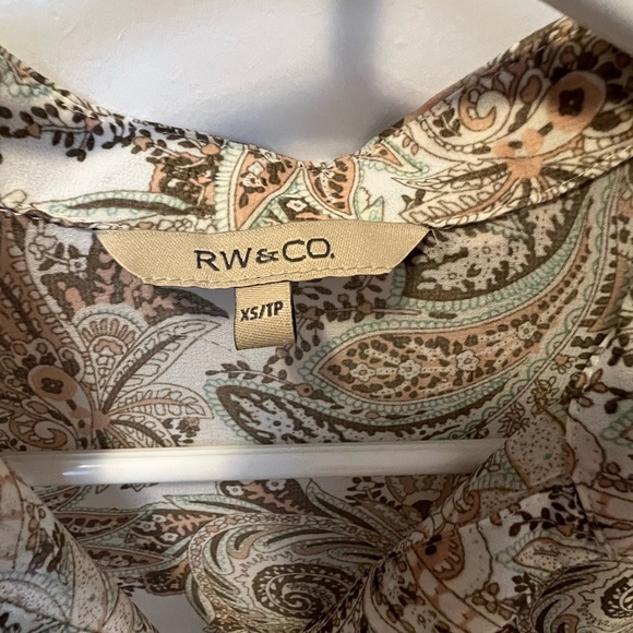 RW&CO paisley print blouse - Picture 2 of 6